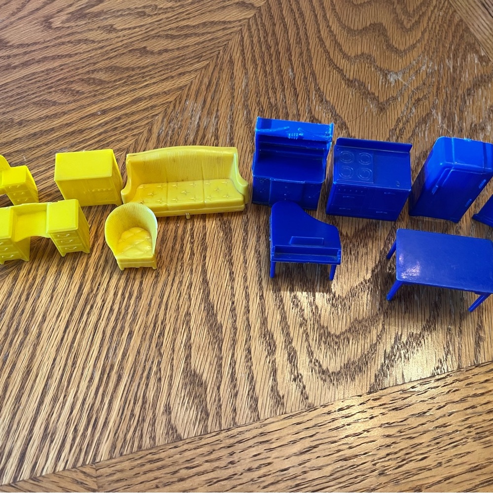Kleeware England 1950s Yellow and Blue Kids Toy Furniture Set